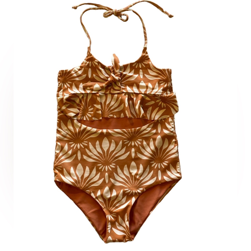 - Jack’s Girls Cutout Ruffle One Piece Swimsuit Size Large Good Condition!